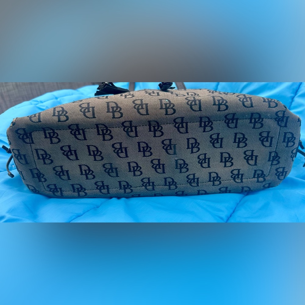 Dooney and Bourke Vintage Signature Monogram Tassel Black Gray Shoulder … - Picture 8 of 16